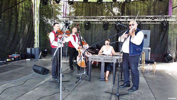 img00019.jpg